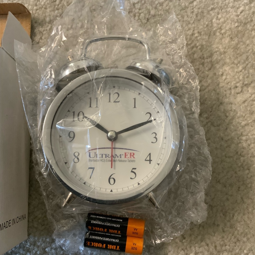 Ultram ER tramadol Pharmaceutical Advertisement Alarm Clock BRAND NEW RARE